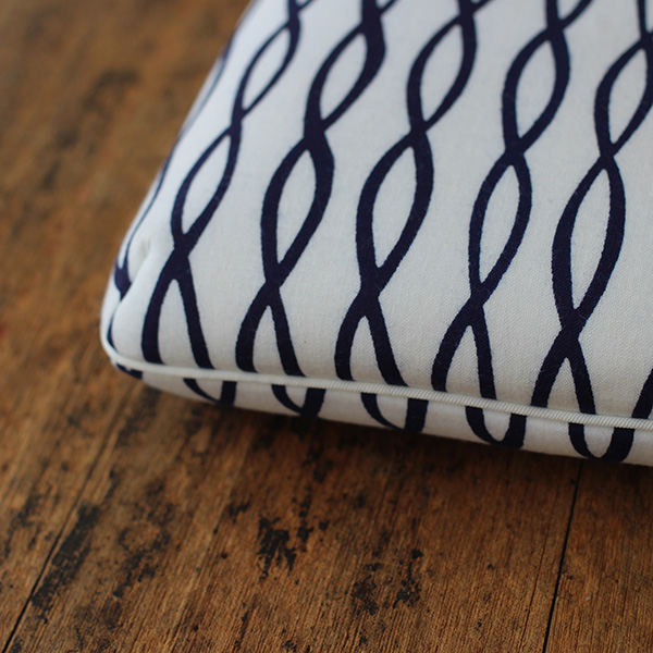 Twist stripe Shin Edozome string handbag