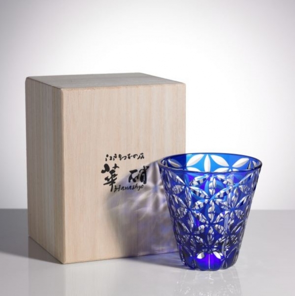 Edo Kiriko, Verre multifonctionne, motif de feuilles de chanvre, lapis-lazuli (bleu),  Hanasho, Ø 9.0 × H 9.0 cm, Artisanat traditionnel de Tokyo, fait main