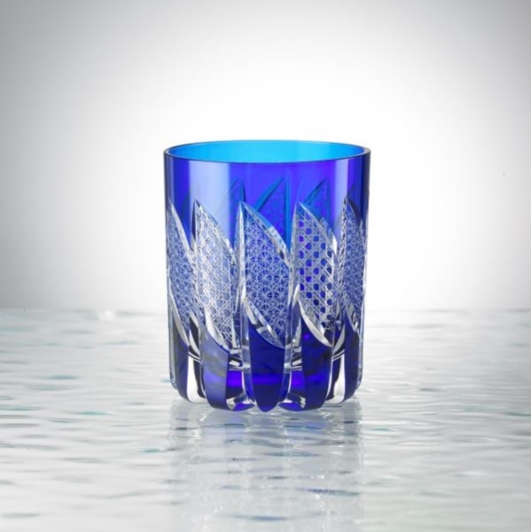 Edo Kiriko, Verre à whisky - Palette, motif de chrysanthème, lapis-lazuli (bleu),  Hanasho, Ø 7.3 × H 9.0 cm, Artisanat traditionnel de Tokyo, fait main