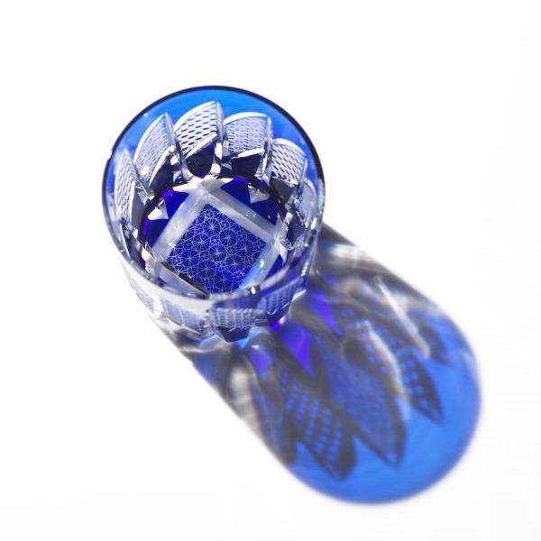 Edo Kiriko, Verre à whisky - Palette, motif de chrysanthème, lapis-lazuli (bleu),  Hanasho, Ø 7.3 × H 9.0 cm, Artisanat traditionnel de Tokyo, fait main