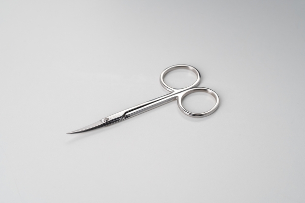 Ciseaux à sourcils - 9,5 cm, inoxydables, résistants à la rouille, Ubukeya, avec boîte en paulownia