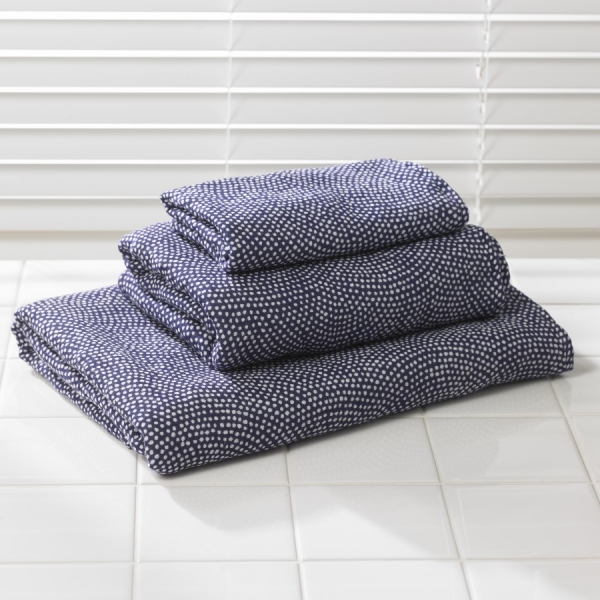 Ensemble de serviettes (motif peau de chagrin) - Serviettes double gaze, ensemble de 3 pièces (serviette de bain, serviette à mains, gant de toilette), motif Edo Komon, bleu, serviettes Uchino