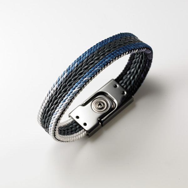 Bracelet en cuir et kumihimo
