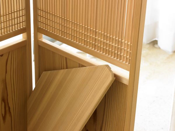 Artisanat du bois Kumiko Étagère d'angle (grande) - Bois naturel, H 110 x L 40㎝, étagères amovibles