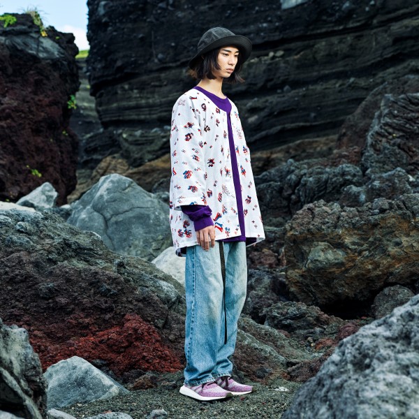 Chemise en tissu de kimono d’été yukata - ODORU DOLL/rouge et bleu - Motif de poupées, chemise « TEWSEN », étoffe wazarashi, chemise de style dabo, unisexe		