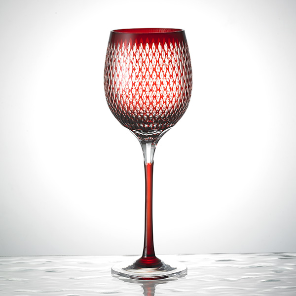 Edo Kiriko,long verre à vin,kometsunagi,rouge foncé,Hanasho, artisanat traditionnel,fait main,souvenir,cadeau,sur commande,Sommet du G8 Toyako '08