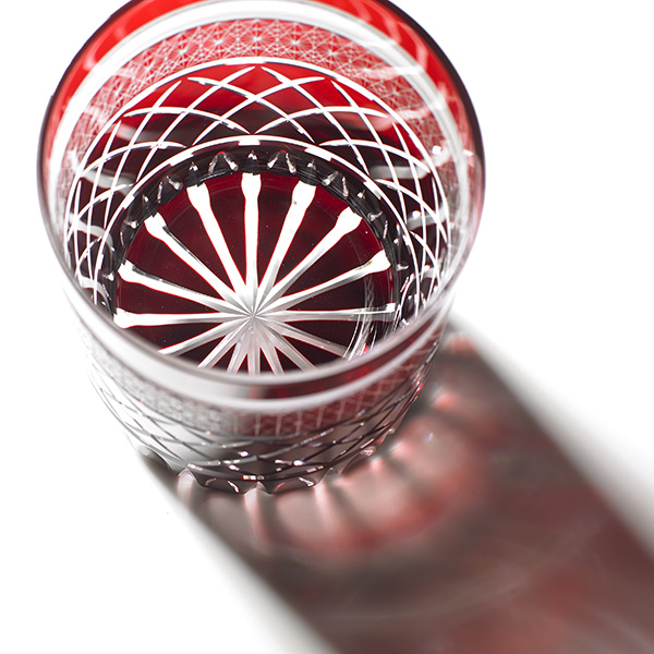 Edo Kiriko,Vieux verre,ligne classique,Rouge,Ø7.3 × H9.0 cm, Hanasho,itogikutsunagi,yarai,artisanat traditionnel,fait main,souvenirs,sur commande