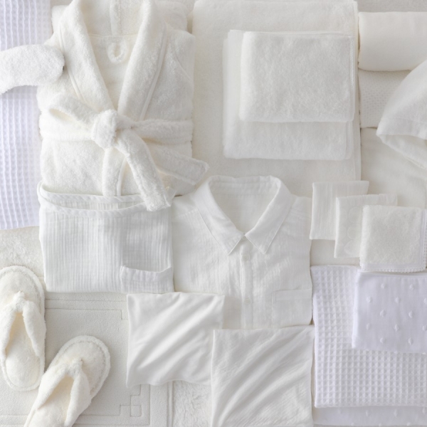 Ensemble de serviettes (motif à nervures blanches) – Serviettes double gaze, ensemble de 3 pièces (serviette de bain, serviette à mains, gant de toilette), motif Edo Komon, gris clair, serviettes Uchino