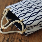 Twist stripe Shin Edozome string handbag
