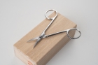 Ciseaux à sourcils - 9,5 cm, inoxydables, résistants à la rouille, Ubukeya, avec boîte en paulownia