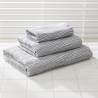  Ensemble de serviettes (motif à rayures) – Serviettes double gaze, ensemble de 3 pièces (serviette de bain, serviette à mains, gant de toilette), motif Edo Komon, bleu marine avec rayures blanches, serviettes Uchino