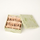 Lot de 5 sous-verres à motif de feuilles de chanvre (kiso-hinoki) -  Bois naturel, peut service de décoration murale ou ornement, H11× L11cm