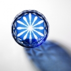 Edo Kiriko,verre,Guinomi,Asa no Ha,bleu clair,Hanasho,feuille de chanvre,saké,artisanat traditionnel,fait main,souvenir,cadeau,fait à la commande