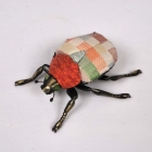 Cetoniinae - Série d'objets insectes, dans une boîte décorative en paulownia, technique kimekomi, Taille de la boîte : H5 × W11 × D11 cm