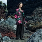 UME BISCUS/noire – Motif de fleurs de prunier ume, chemise « TEWSEN », étoffe wazarashi, chemise de style dabo, unisexe